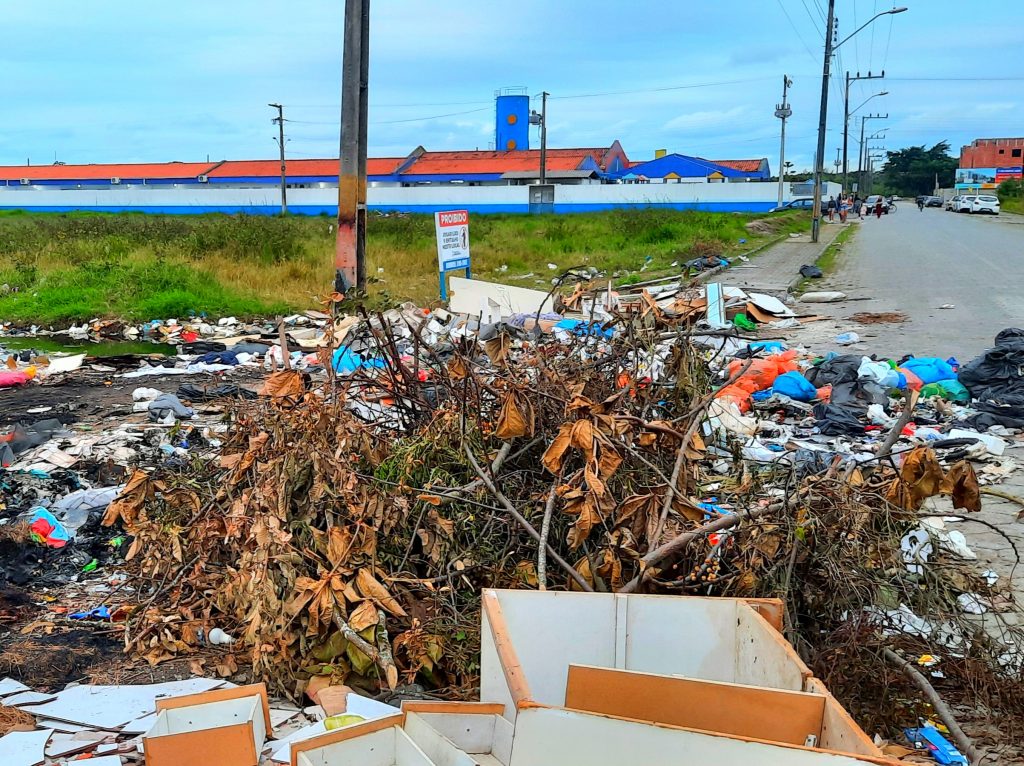 PREFEITURA ALERTA SOBRE O DESCARTE IRREGULAR DE LIXO NO BAIRRO SÃO