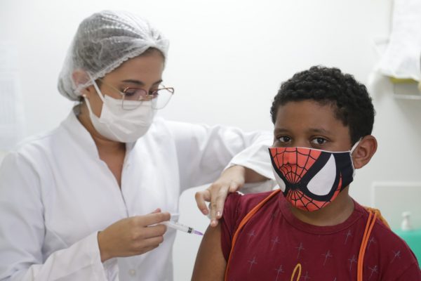 Vacinação-Infantil-Covid-19-Matheus-Foto-Renan-Otto