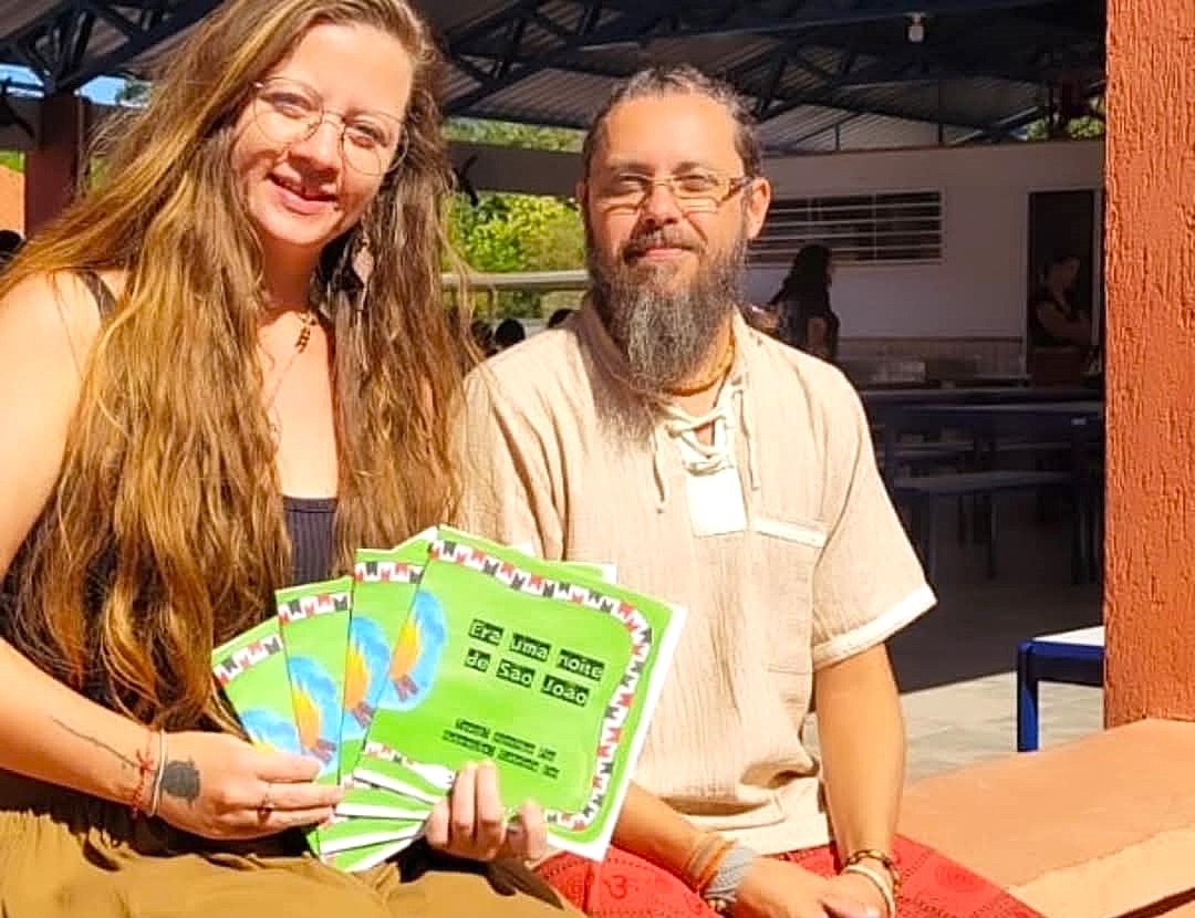 Livro escrito por professores de Navegantes foi premiado pelo governo Federal