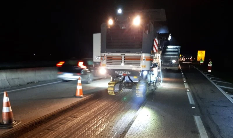 Obras de pavimento na ponte do Rio Itajaí-Açu interditam tráfego na BR 101