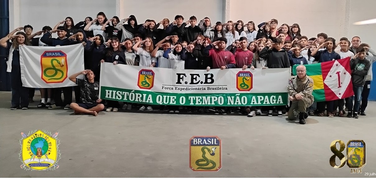 Historiador fala sobre nazismo e revisionismo para alunos do bairro São Paulo