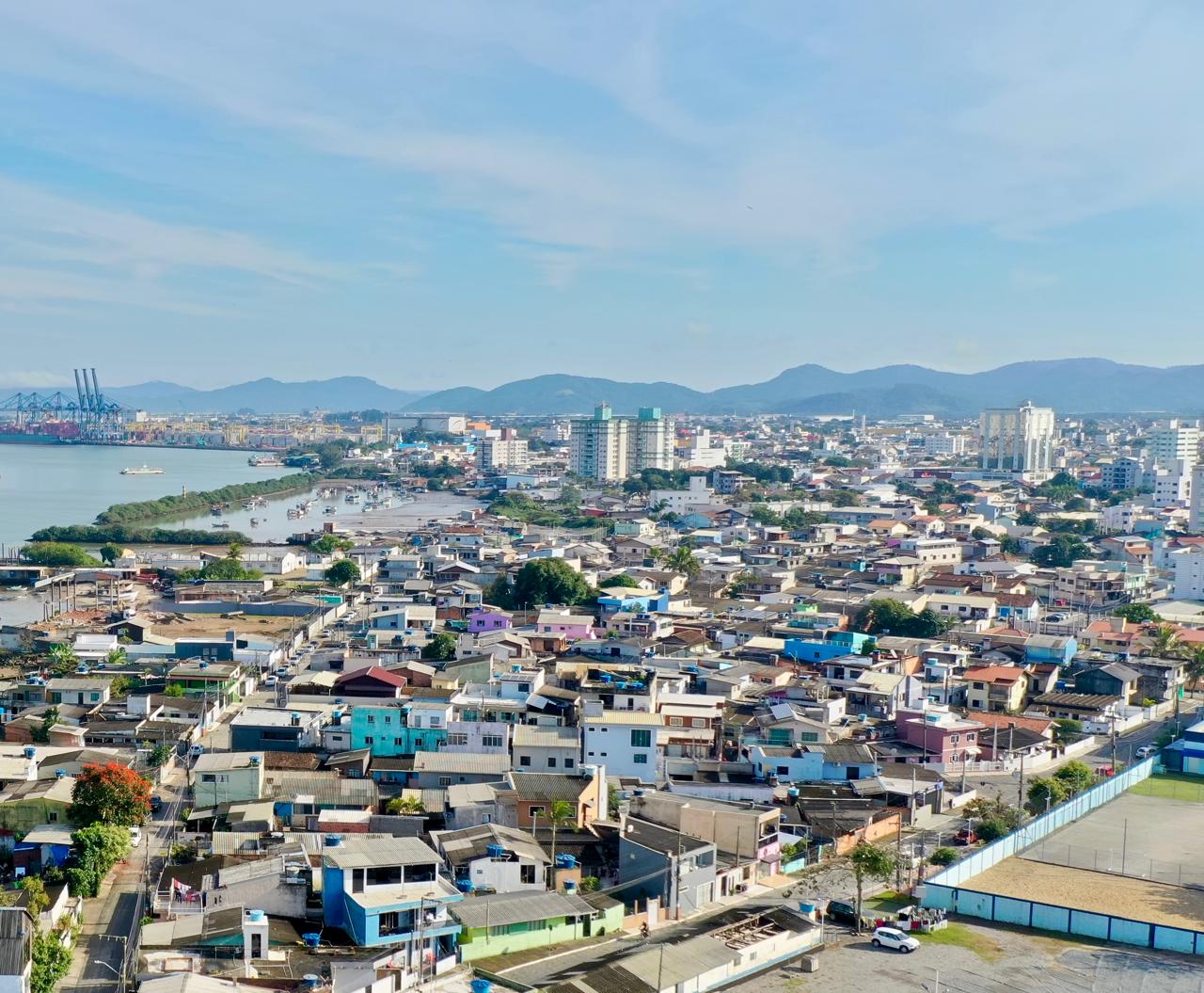 Ventos fortes marcam o início da semana em Santa Catarina
