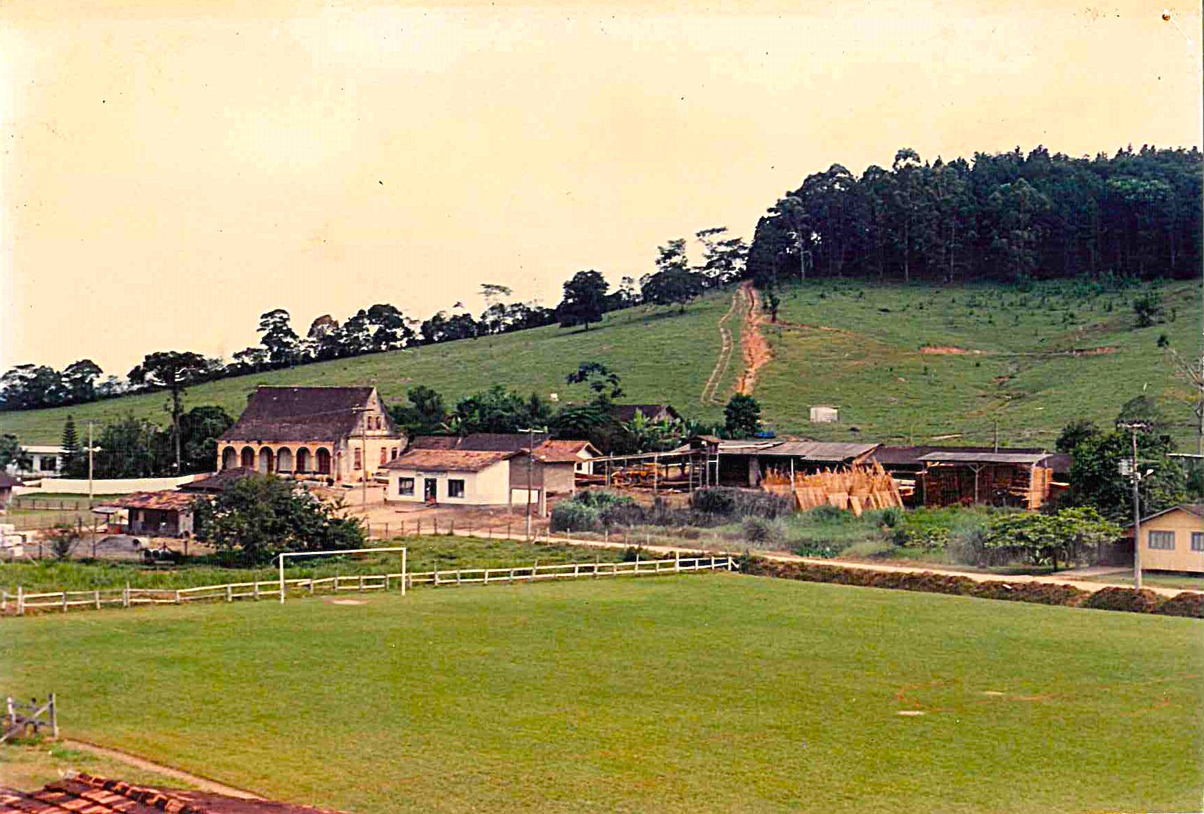 A história não contada do bairro Escalvados