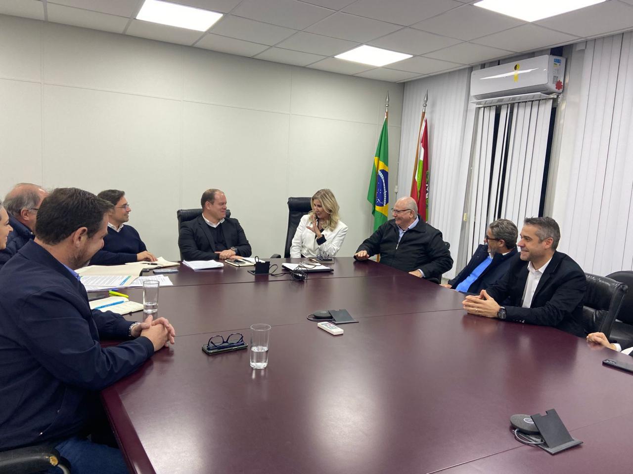 Faculdade Sinergia reforça defesa do equilíbrio na distribuição de bolsas de estudo em SC