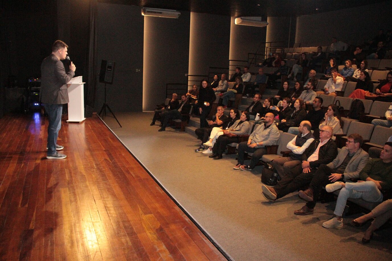 Navegantes lança novo ciclo do programa Cidade Empreendedora