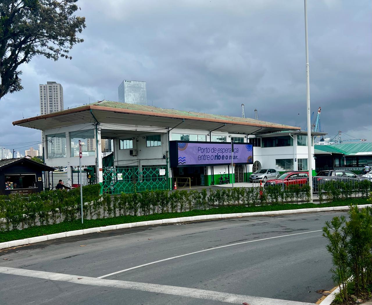 Após manobras, ferry terá que aceitar todas as formas de pagamento