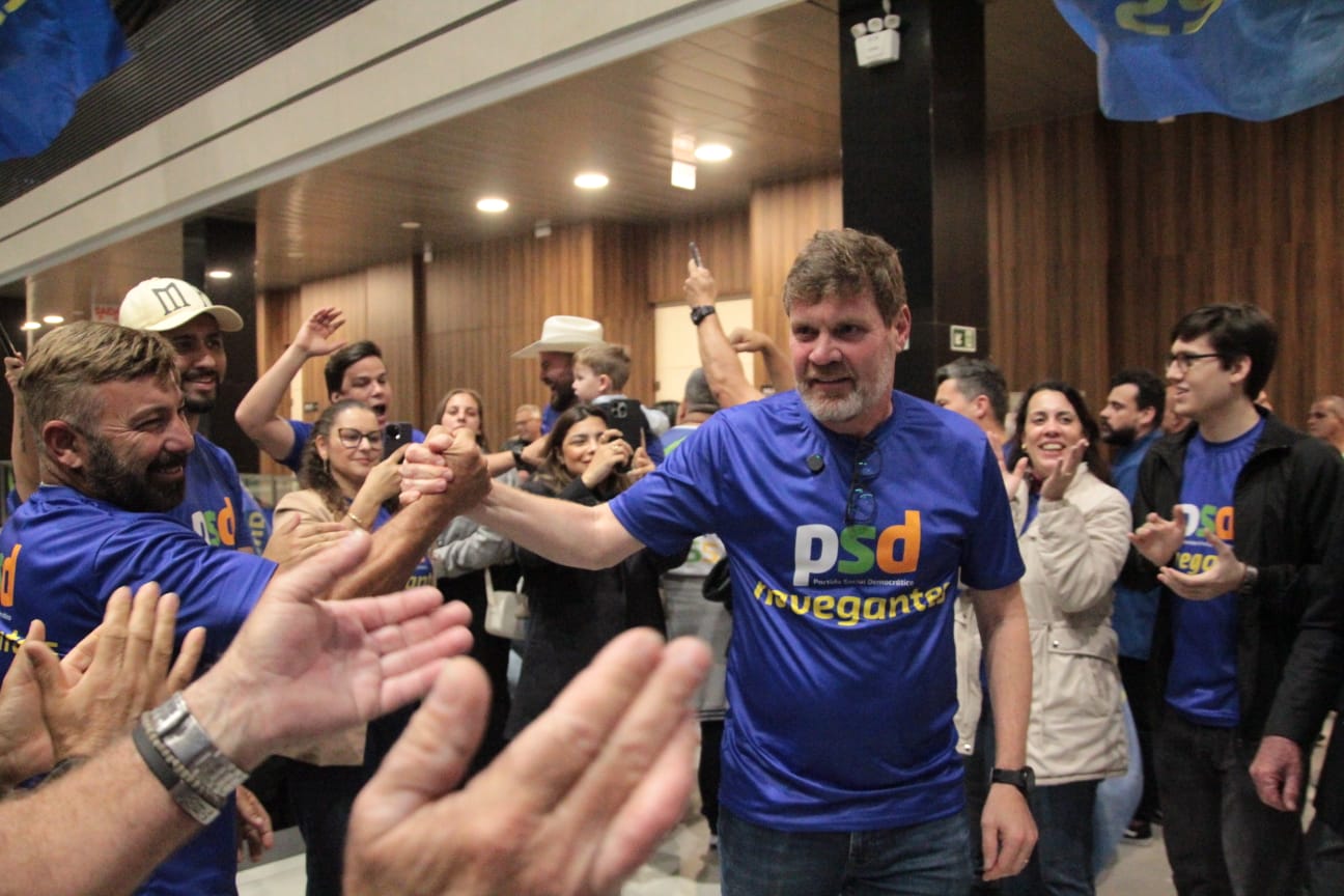 Liba tem grande apoio em encontro do PSD com a presença de Kassab em BC