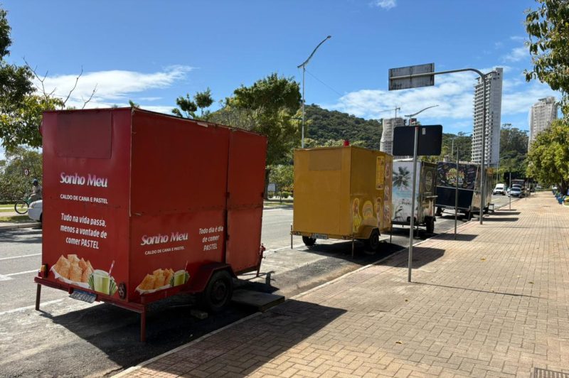 Itajaí sanciona atividades de vendedores ambulantes