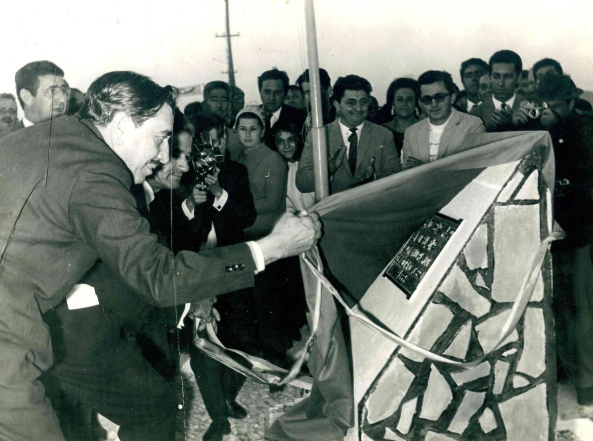 O lançamento da pedra fundamental da Prefeitura de Navegantes