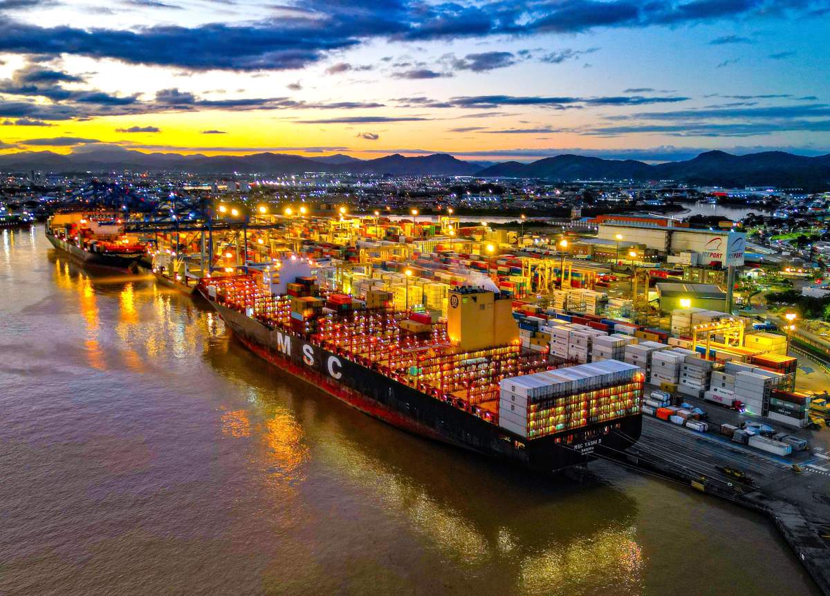 Primeiro terminal de contêineres privado do Brasil completa 18 anos