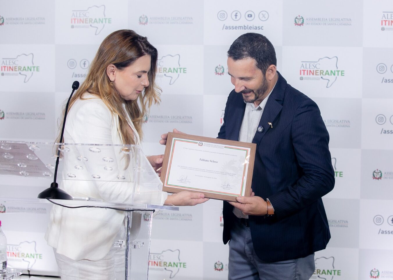 Projeto idealizado em Navegantes recebe aplausos da Assembleia Legislativa
