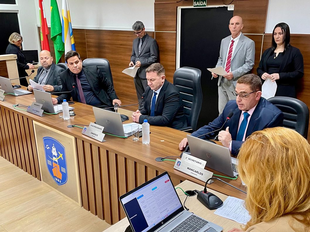 Aprovado projeto que regulamenta escolas de surfe em Navegantes