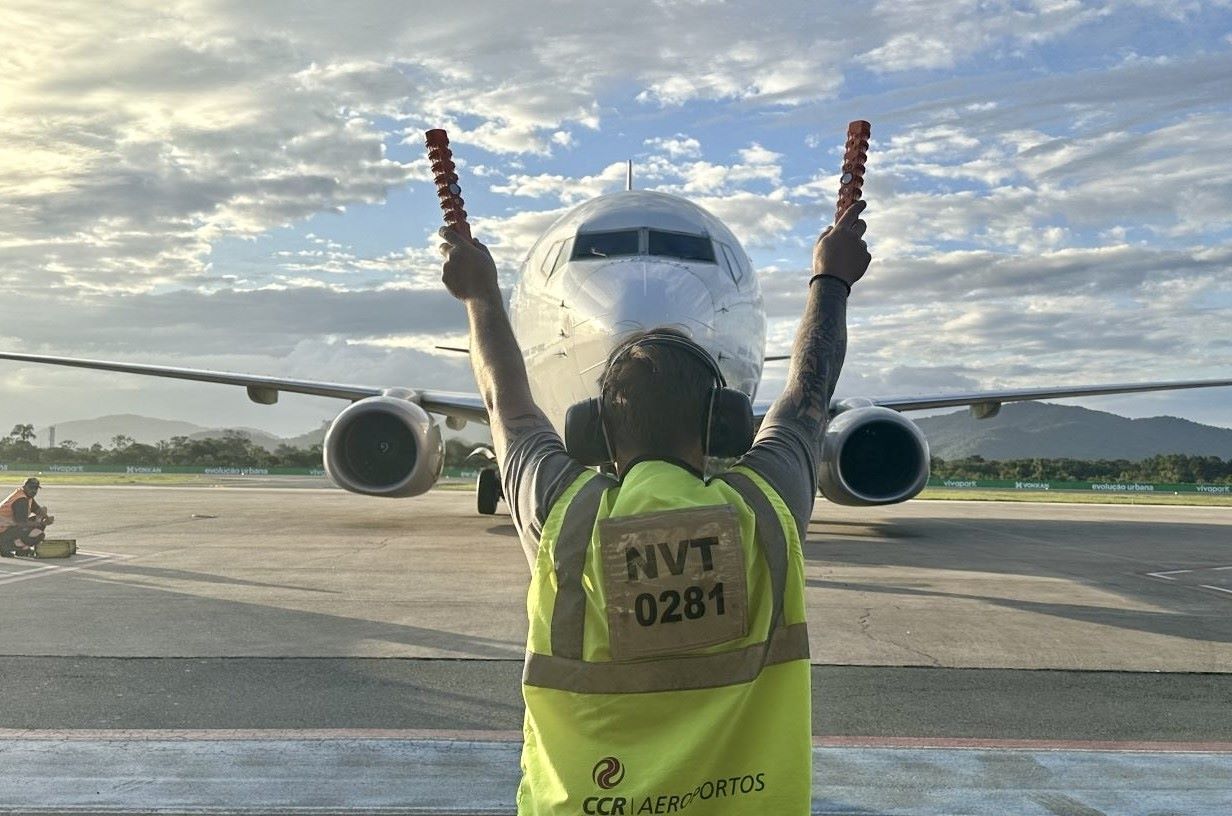 Laser apontados para aeronaves colocam aeroporto de Navegantes em alerta