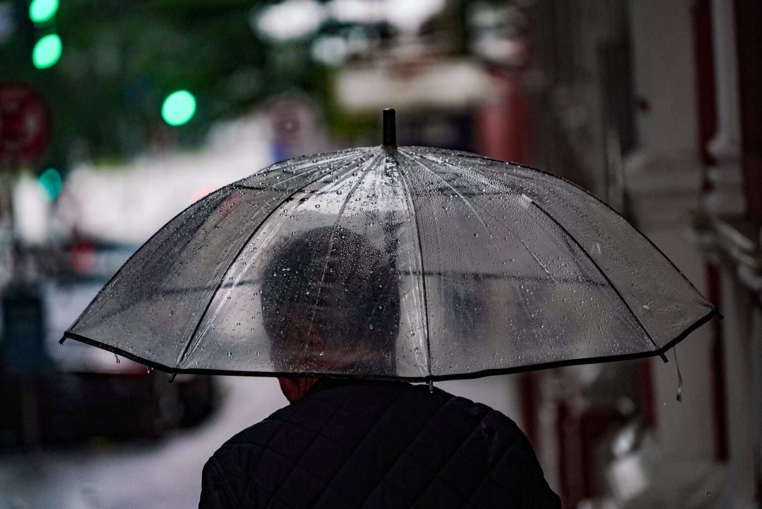 Semana começa com instabilidades e risco de chuva intensa em SC