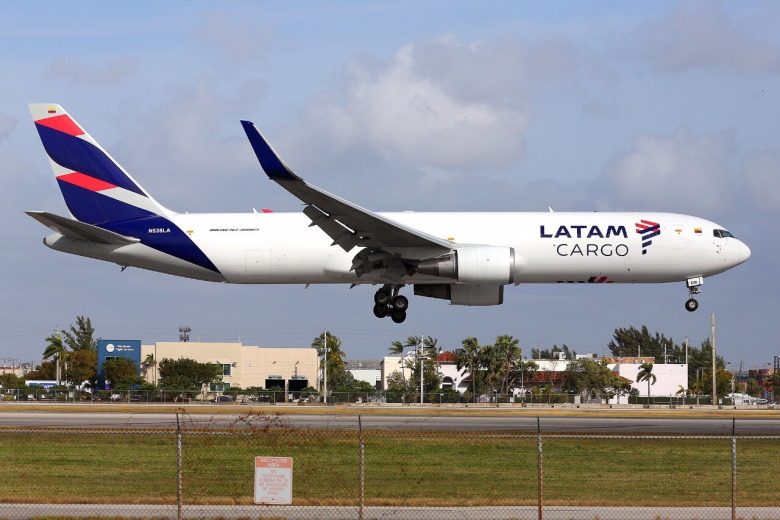 Cargueiro deve estrear a rota Navegantes-Miami na próxima semana