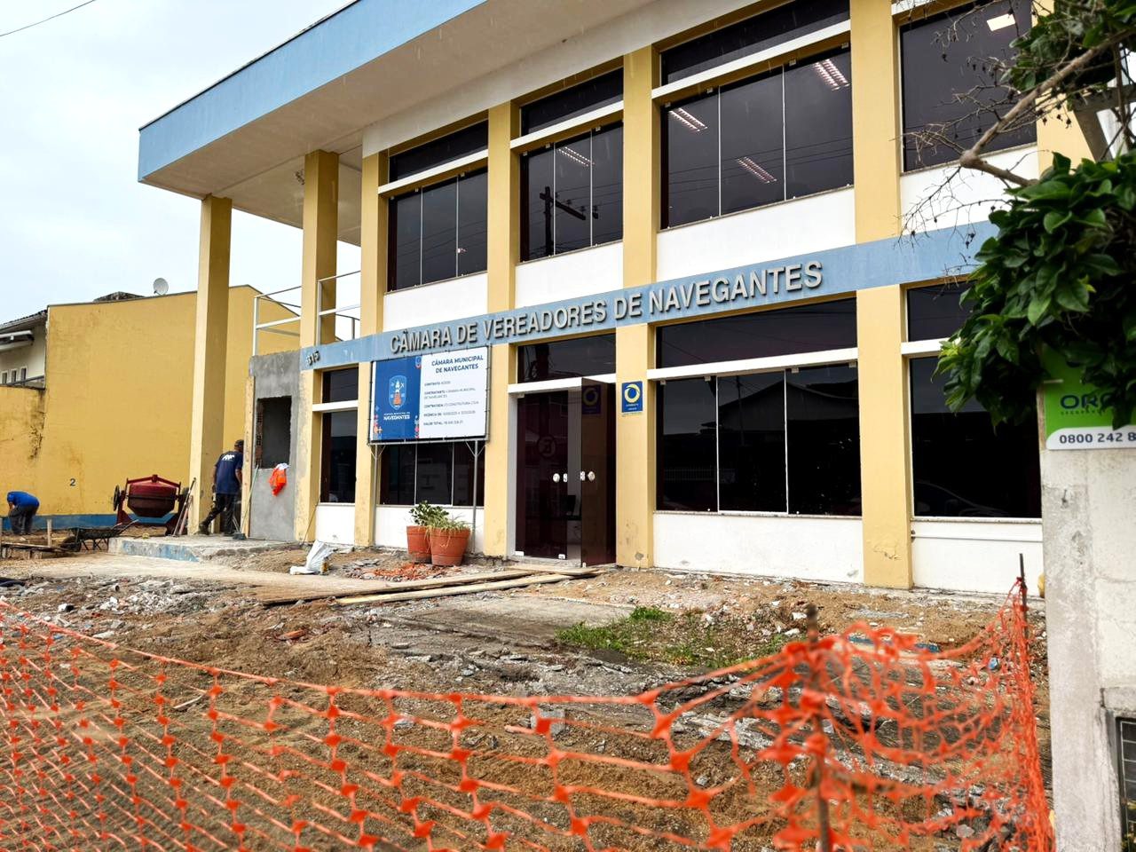 Câmara de Navegantes mantém restrição de acesso ao público durante obras