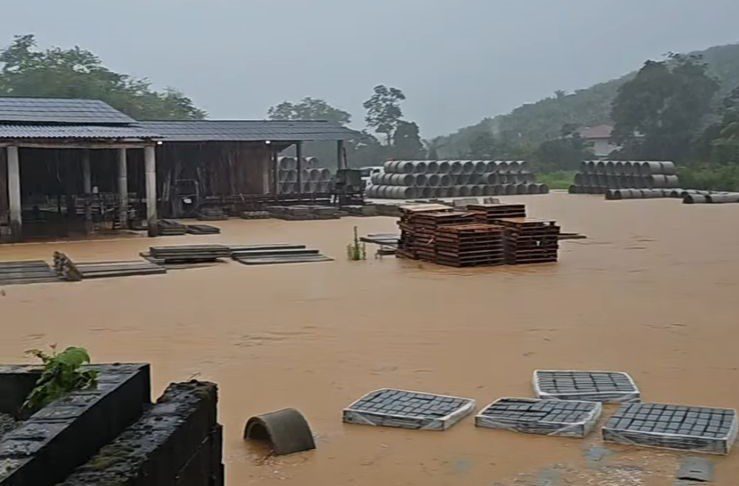 Chuva intensa alaga Luiz Alves e suspende aulas
