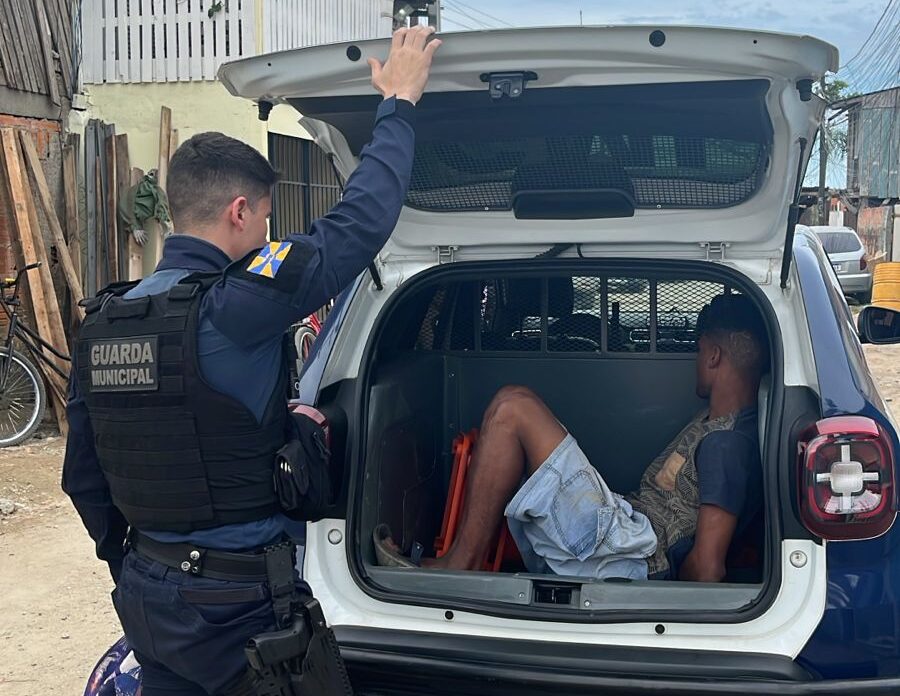 Guarda de Itajaí prende homem em situação de rua por furto