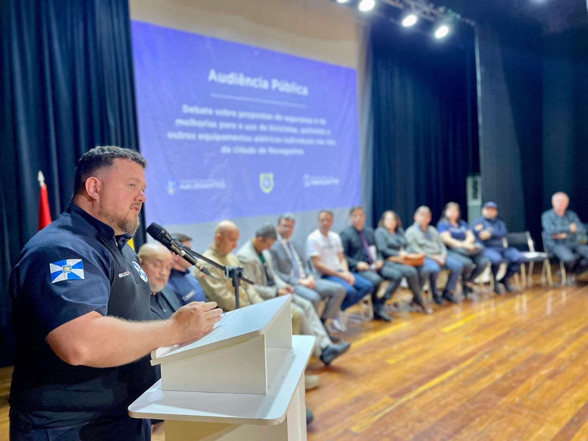Debate discutiu segurança na mobilidade elétrica em Navegantes
