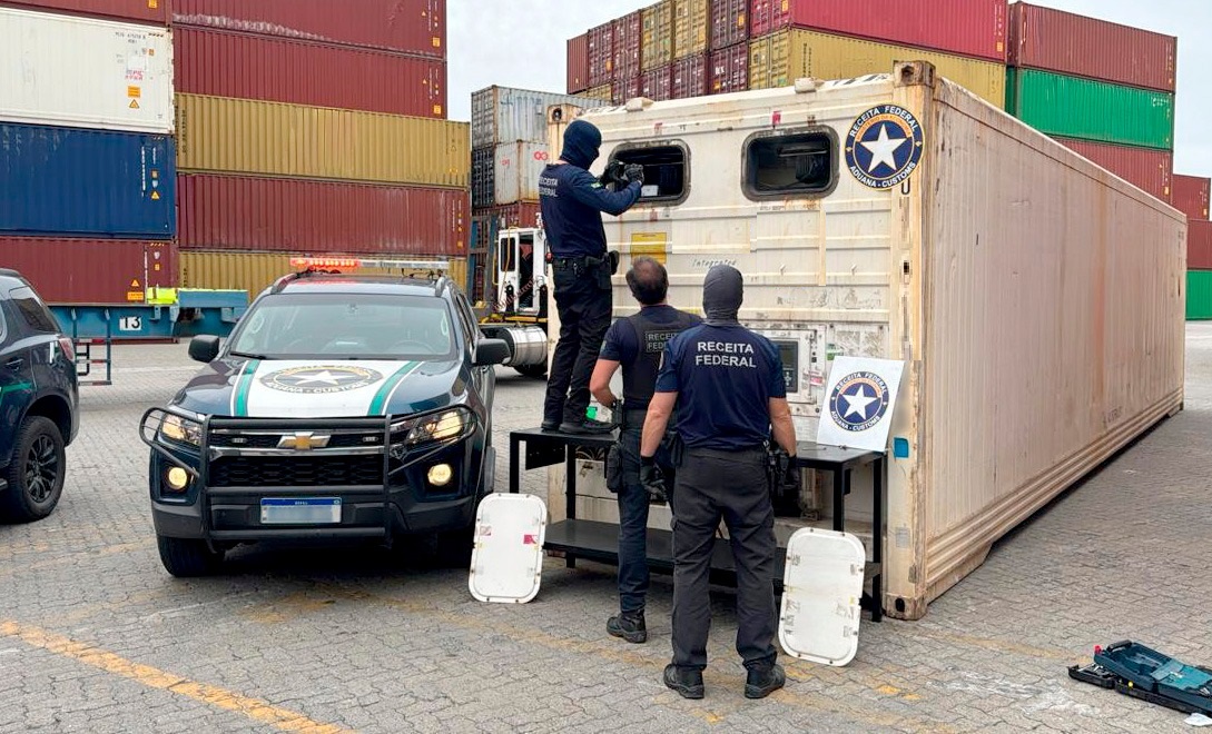 Receita Federal retém 53 kg de cocaína no Porto de Itajaí