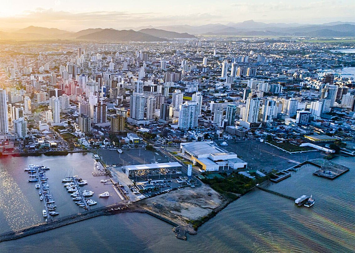 Réveillon em Itajaí terá quatro dias de shows nacionais