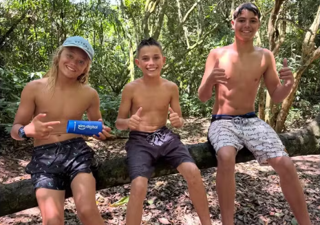 Adolescentes viram heróis ao salvar duas pessoas de afogamento em Navegantes