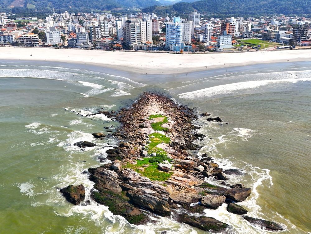 IAN orienta sobre cuidados com aves na Ilha do Bairro Gravatá